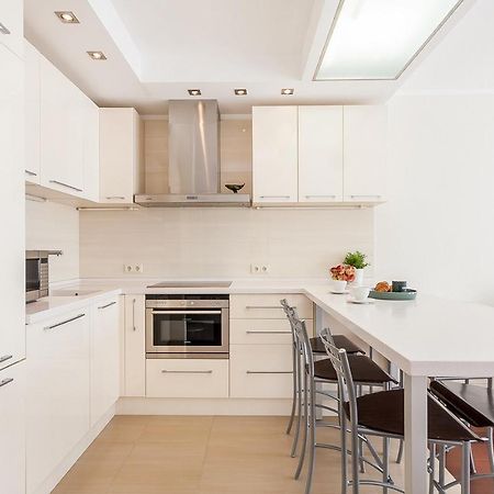Central Apartment In Gedimino Av By Urban Rent Wilna Exterior foto